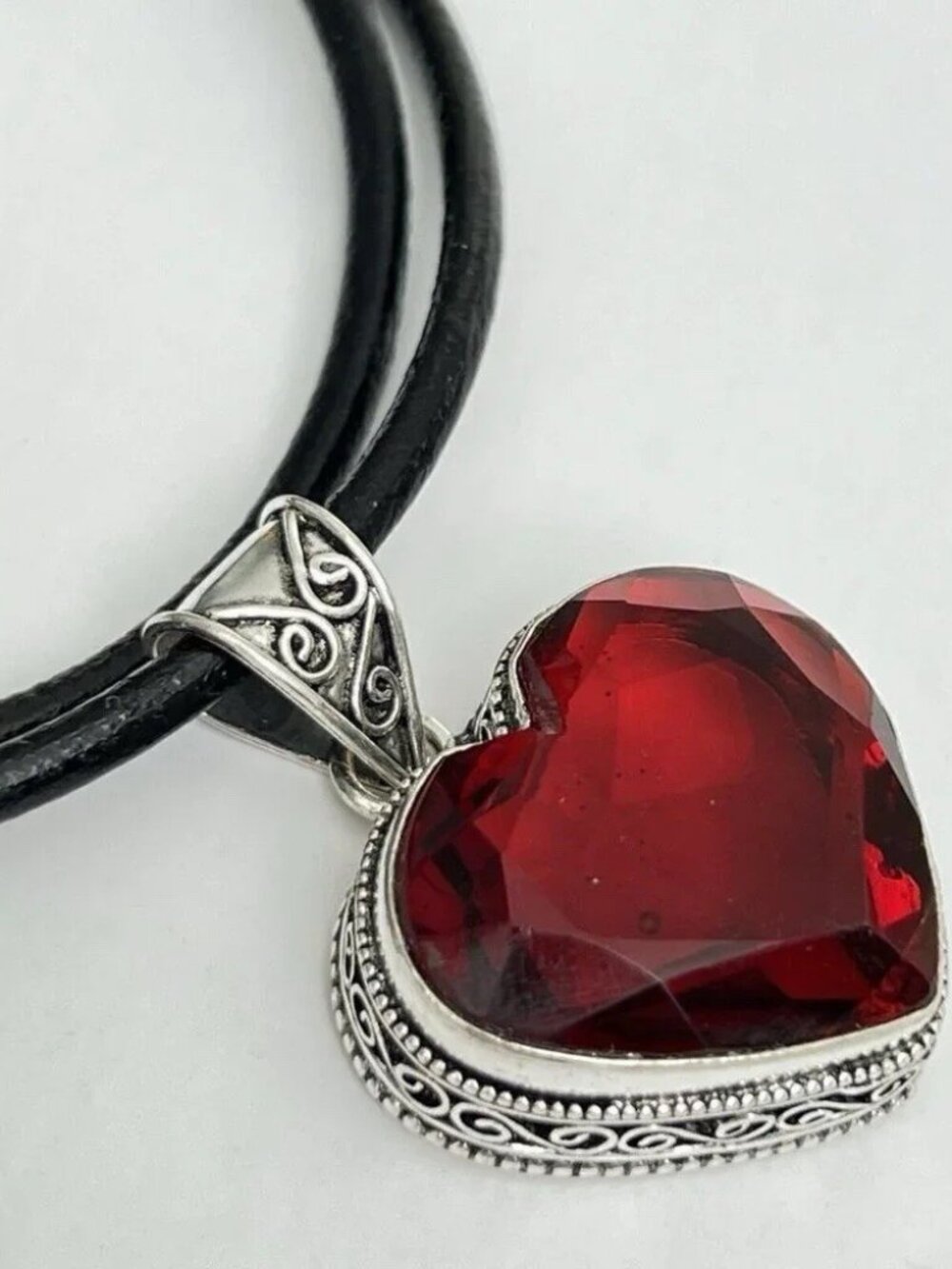 925 Sterling Silver Heart Garnet Necklace Gemstone Womens Jewelry